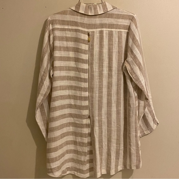 Soft Surroundings Camina Shirt Top Women's Size M Tan striped Back Zip - Picture 7 of 11